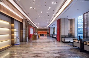 Desk, laptop workspace, free WiFi - Huameida   AnKe S  Internation Hotel  (Guangzhou)