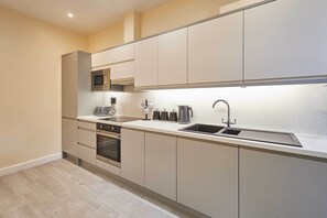 Fridge, microwave, oven, stovetop - Host & Stay | Ross's View, First Floor, Apartment 3 (Whitby)