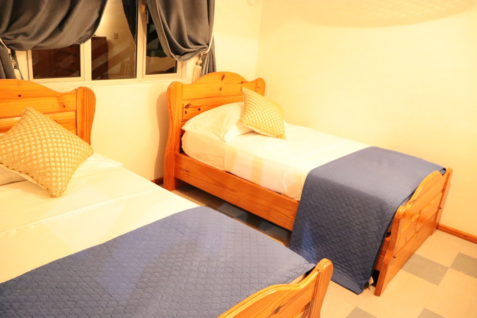 Fer et planche à repasser, Wi-Fi, draps fournis