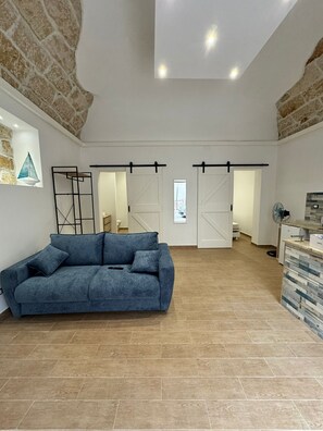 TV - Holiday Home 'Sicilia Biadda' with Wi-Fi and Air Conditioning (Terrasini)