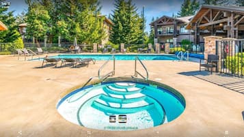 Piscine extérieure, piscine chauffée