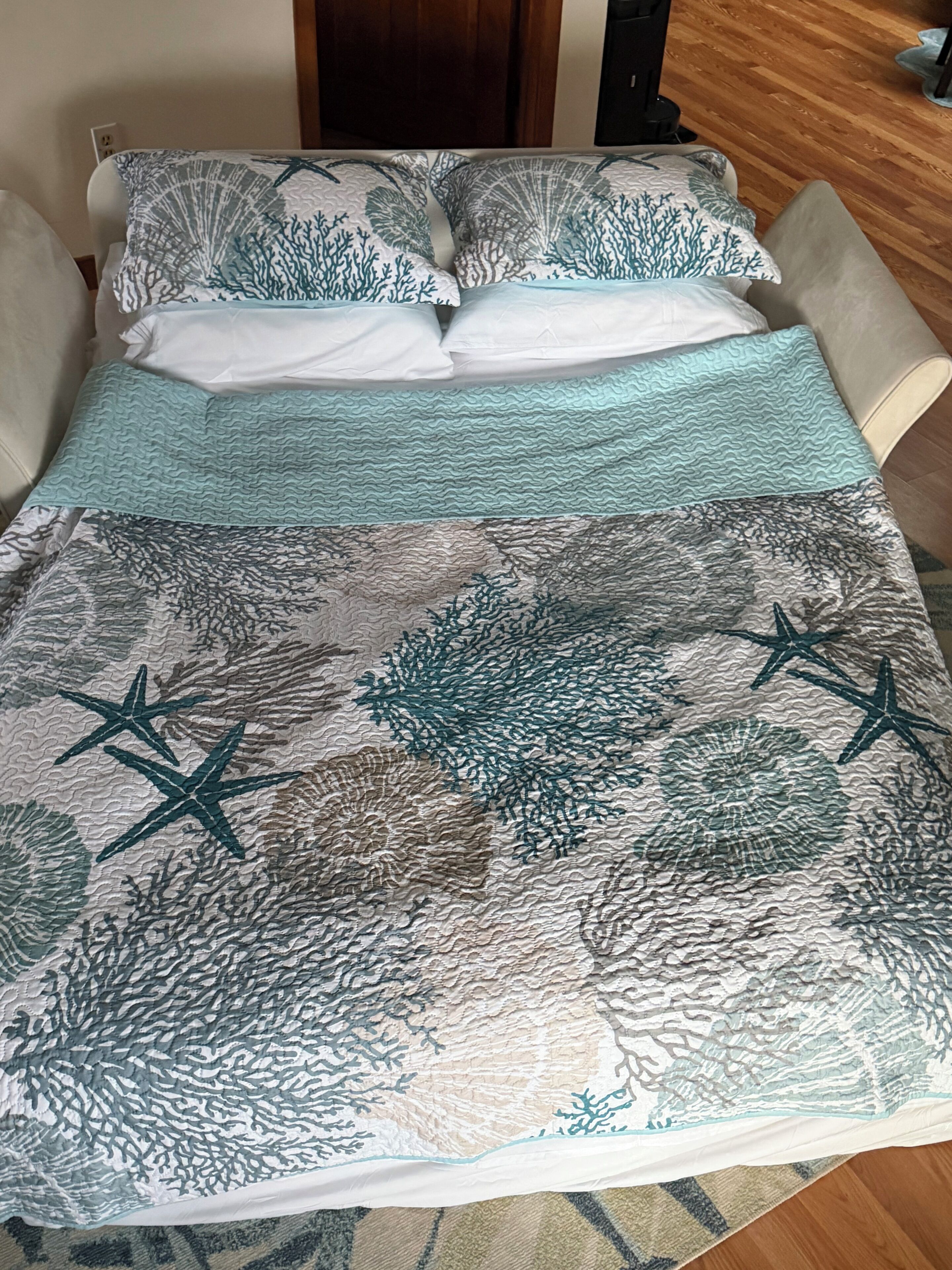 2 bedrooms, iron/ironing board, WiFi (free), bed sheets