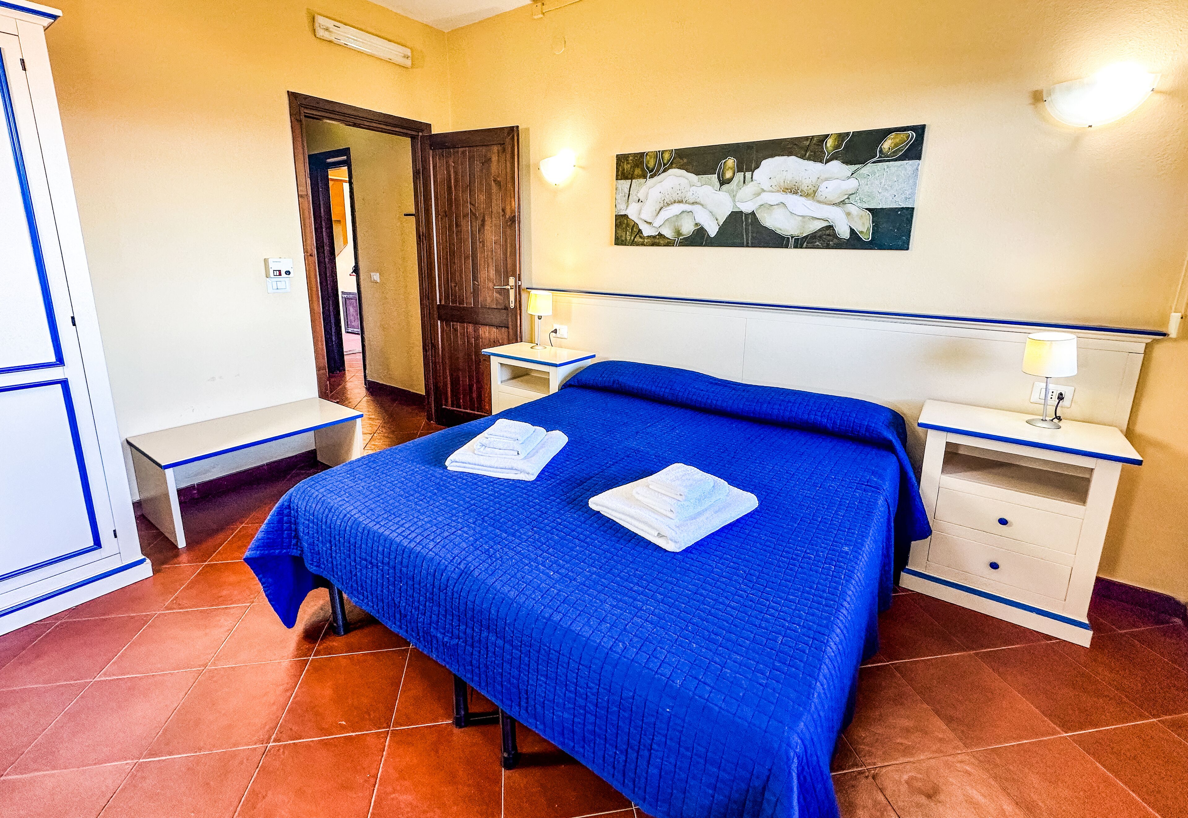 Una cassaforte in camera, una scrivania, Wi-Fi gratuito