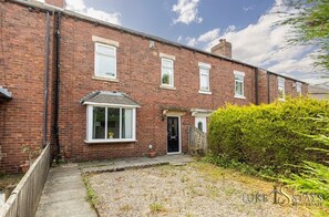 Exterior - Luke Stays - Whitley Road, Holystone (Newcastle Upon Tyne)