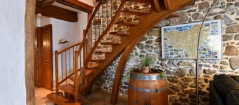 Charming Gîte with Mountain View, Wi-Fi & Air Conditioning in Saint-Étienne de Baïgorry
