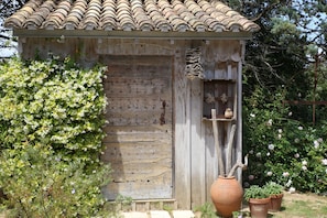 Exterior detail - Hotel La Ferme Ladouceur (Ramatuelle)