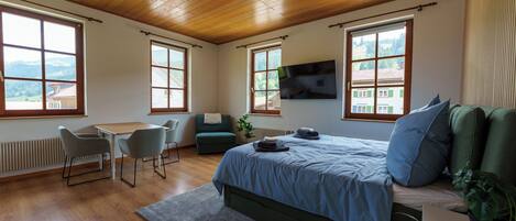 Strykejern/-brett, reiseseng for barn, wi-fi (inkludert) og sengetøy