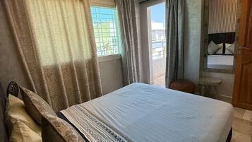 Apartment, Balkon, Stadtblick