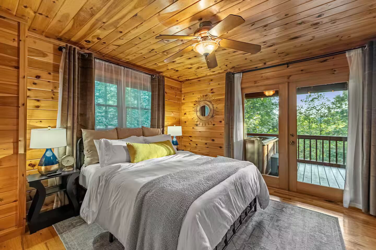 Desk, iron/ironing board, travel crib, free WiFi