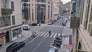Uklassifisert bilde, 5 av 12, knapp