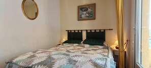 1 bedroom, iron/ironing board