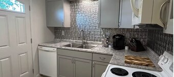 Cozy 2BR Near Ft. Knox & Elizabethtown -Travel, Military, Nurses & Long Stays