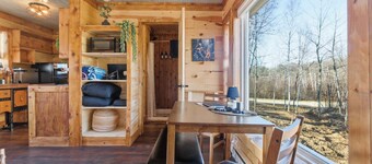 NEW! BEAR Necessities tiny home, outdoor theater!