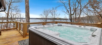 Horizon Hideaway-ON Beaver Lake-Hot Tub-Sunroom