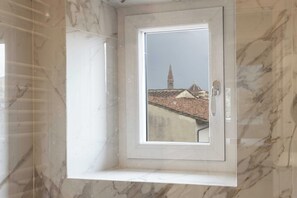 Comfort Apartment, Balcony | Bathroom - Casa agli Orti Oricellari by MMega (Florence)