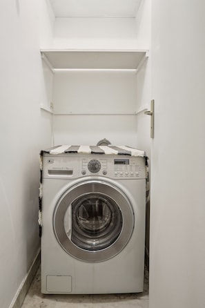 Interior - Chic 1BR Steps from Opéra Garnier (Paris)