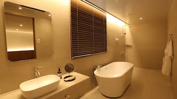 Suite | Free WiFi