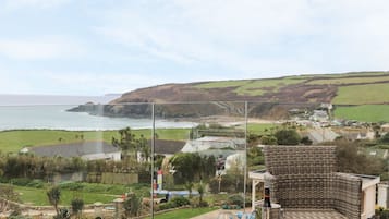 Khuôn viên nơi lưu trú