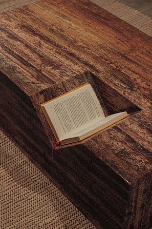 Suite estudio Deluxe | Caja de seguridad en la habitación y escritorio 