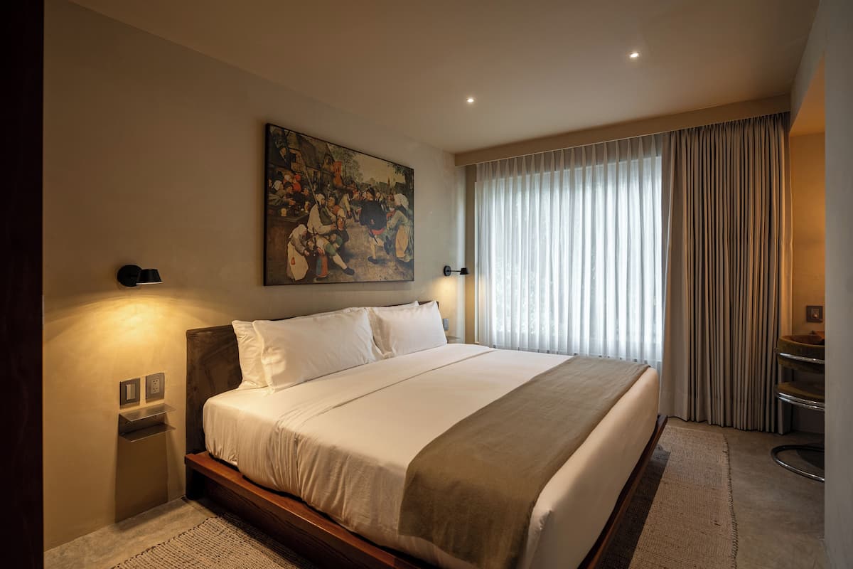 Literie de qualité supérieure, matelas Select Comfort, minibar