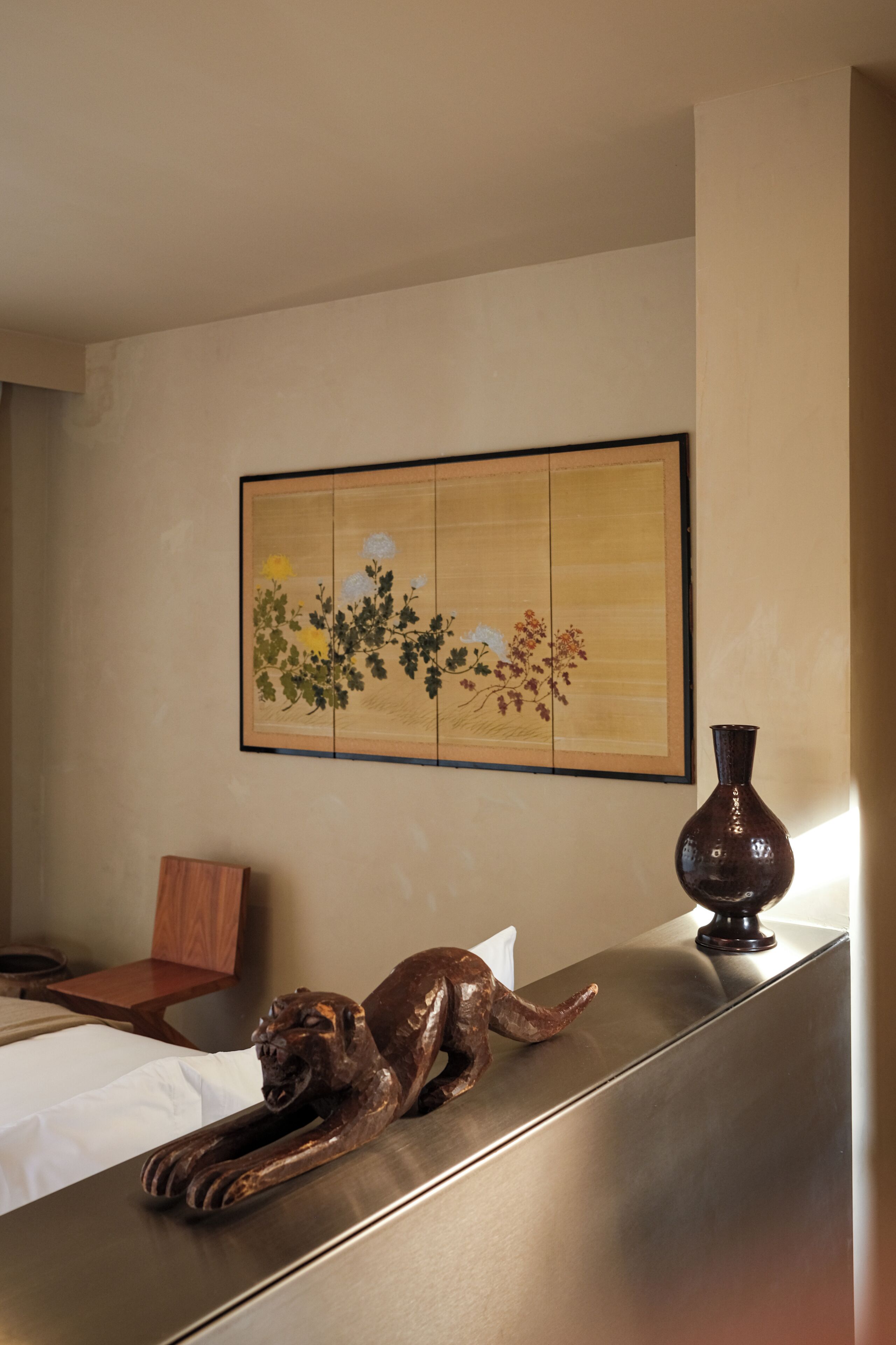 Suite Prestigio, vista a la ciudad | Caja de seguridad en la habitación y escritorio 