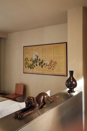 Signature Suite, City View