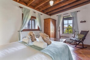 WiFi, bed sheets - Finca San Pablo with Views of Mount Teide (Icod de los Vinos)