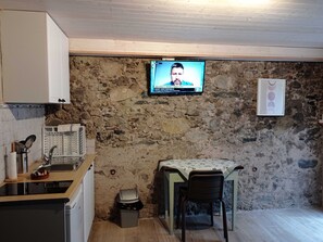 Private kitchen - Country House 'El Paller De Mas Violella' with Wi-Fi (Sant Joan Les Fonts)