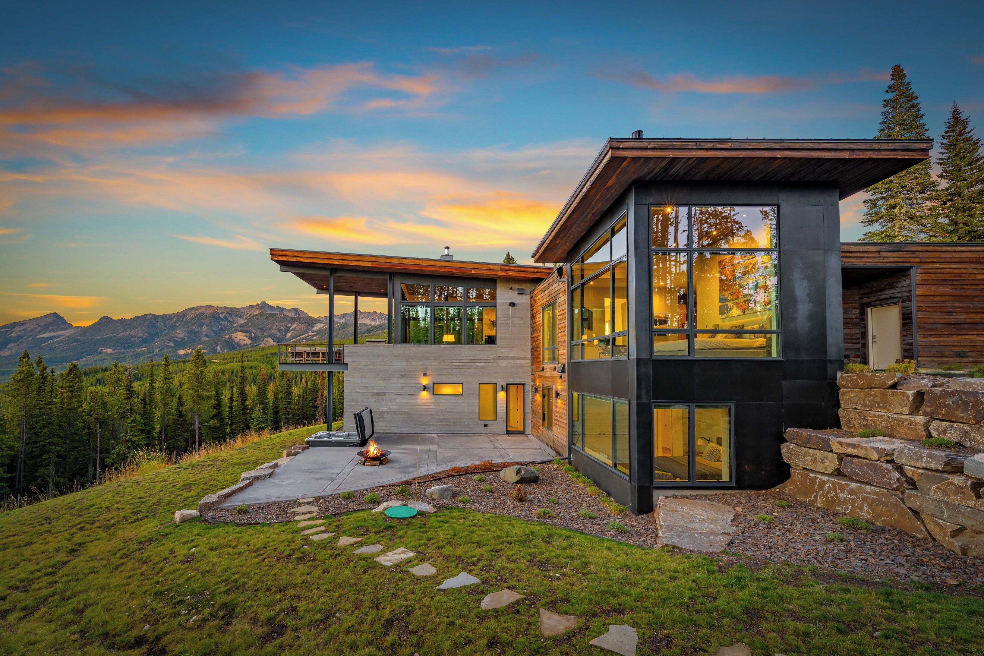 المنشأة من الخارج