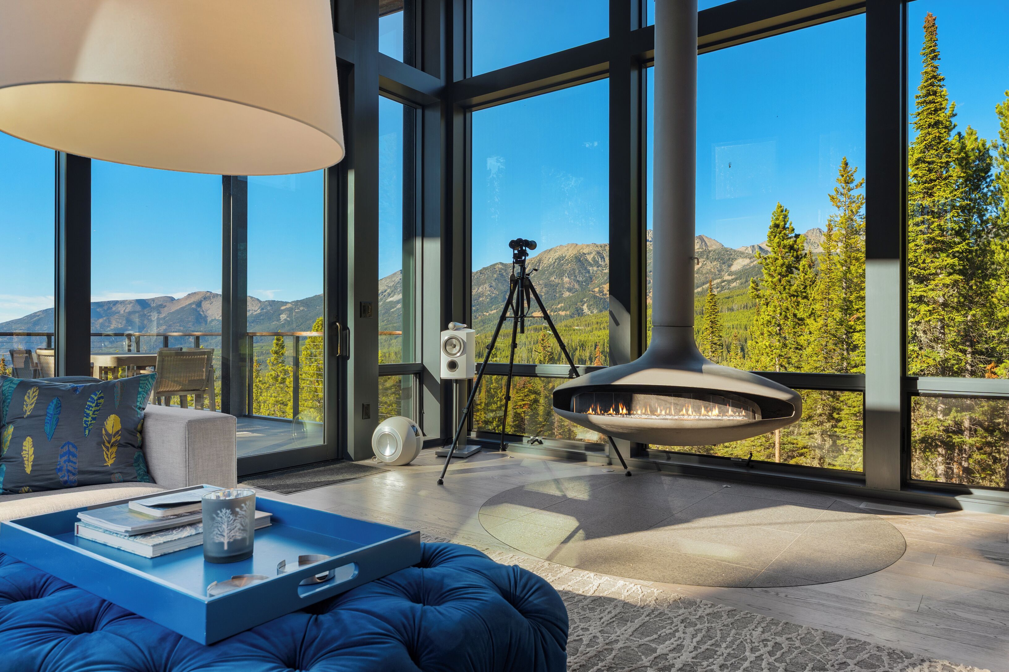 المنشأة من الداخل