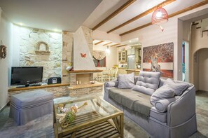 Traditional Villa, 2 Bedrooms, Bay View | Living room - Amorosa Villas (Zakynthos)