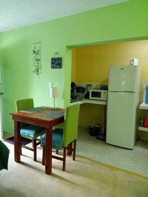Dining - Easy Poolside Living in  Chelem, Mexico! (Chelem)