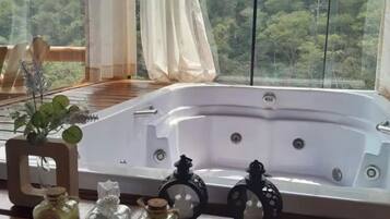 Romantic Chalet, 1 Queen Bed, Air conditioning, Mountain View | Private spa tub