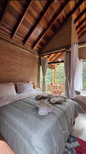 Romantic Chalet, Kitchen, Mountain View | Free WiFi - Chalés Estância Verdejante (Sapucaí-Mirim)