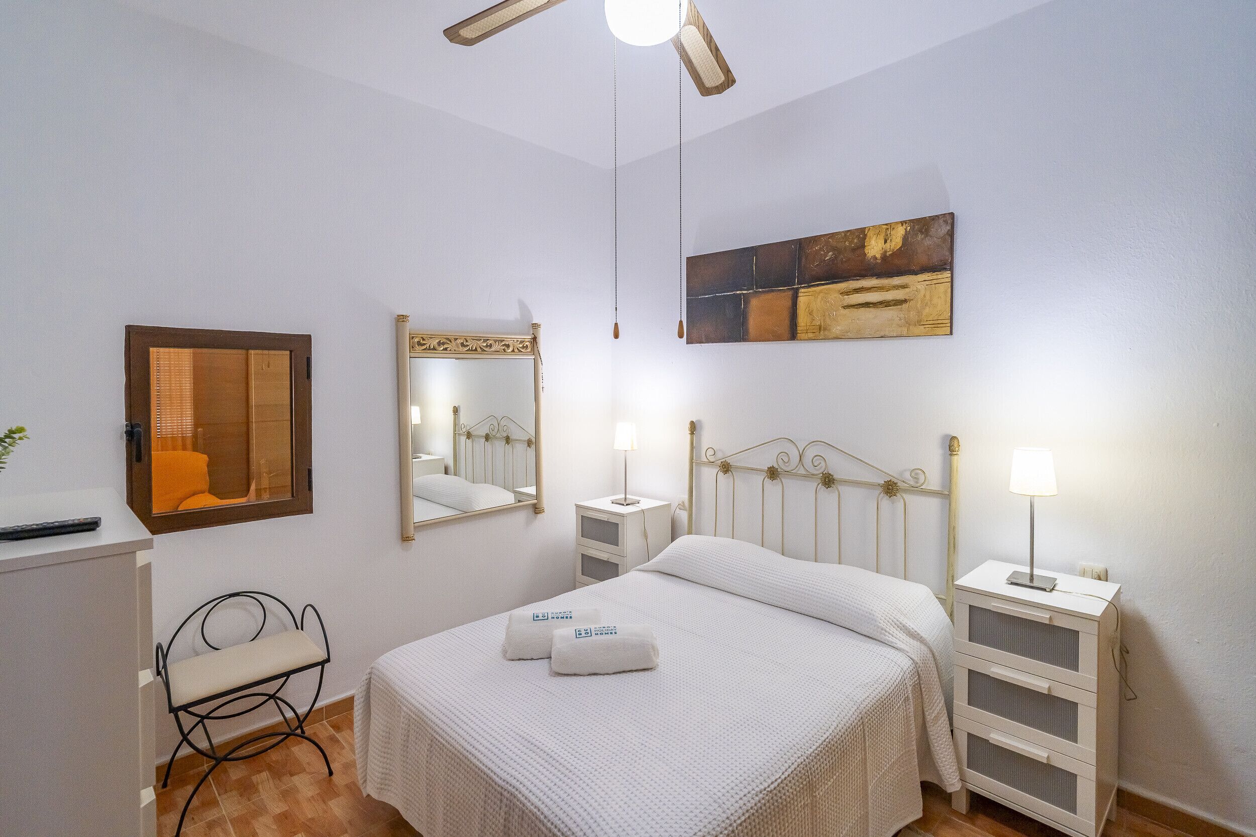 3 chambres, fer et planche à repasser, Wi-Fi gratuit, draps fournis