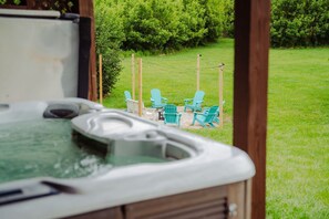 Bain à remous extérieur