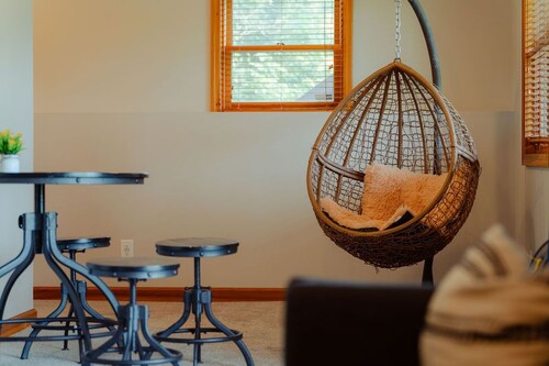 The Gathering | Hocking Hills, Hot Tub, Pond