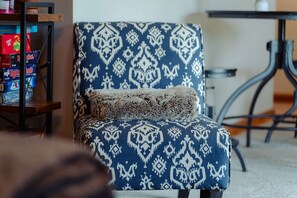 Interior - The Gathering | Hocking Hills, Hot Tub, Pond (Logan)