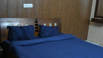 Iron/ironing board, free WiFi