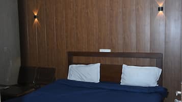 Kahden hengen classic-huone, tupakointi sallittu, kaupunkinäköala | Silitysrauta/-lauta, ilmainen Wi-Fi