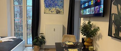 واي فاي وملاءات أسرّة