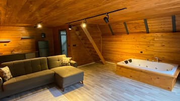 Familie-bungalow, dalutsikt | Oppholdsområde