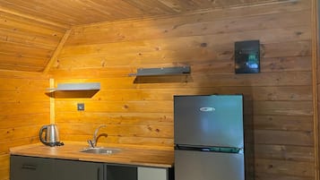 Familie-bungalow, dalutsikt | Eget kjøkken | Minikjøleskap