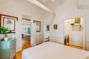 Iron/ironing board, internet, bed sheets - 1BR Dog-Friendly Home w/ In-Unit Laundry (Landrum)