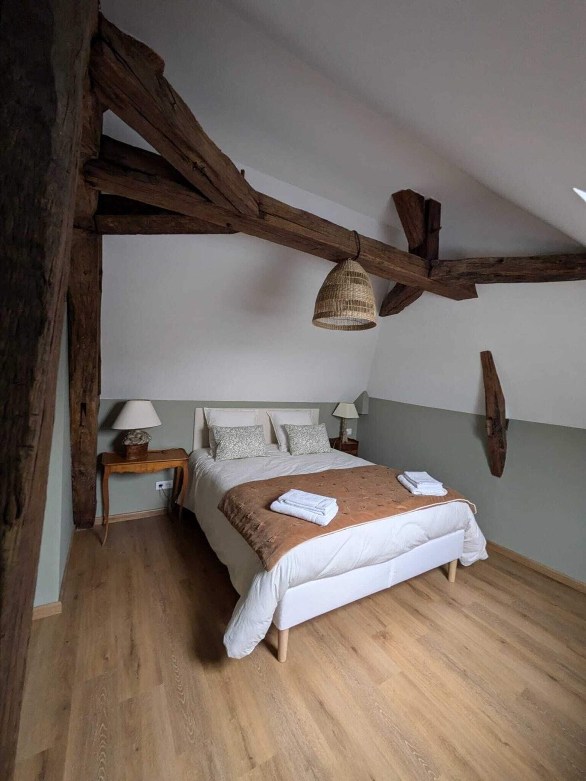 2 chambres, fer et planche à repasser, Wi-Fi gratuit