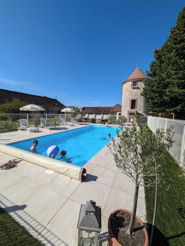 Pool - Manoir Saint Joseph - Gîte Jean Cousin (Sens)