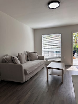 Living area - Awesome unit in Miami for your next getaway. Walking distance from Cocowalk! (Miami)