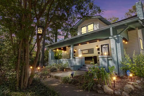 Super close to DT - UAB - Hospitals - Open fl plan - 2 bdr