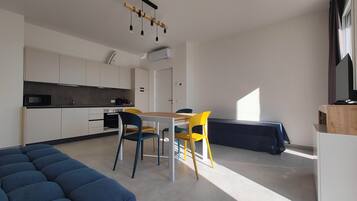 Dolce Mora | Private kitchen | Espresso maker, coffee/tea maker, electric kettle