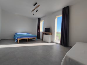 Rosso Melograno | Hochwertige Bettwaren, Daunenbettdecken, individuell dekoriert